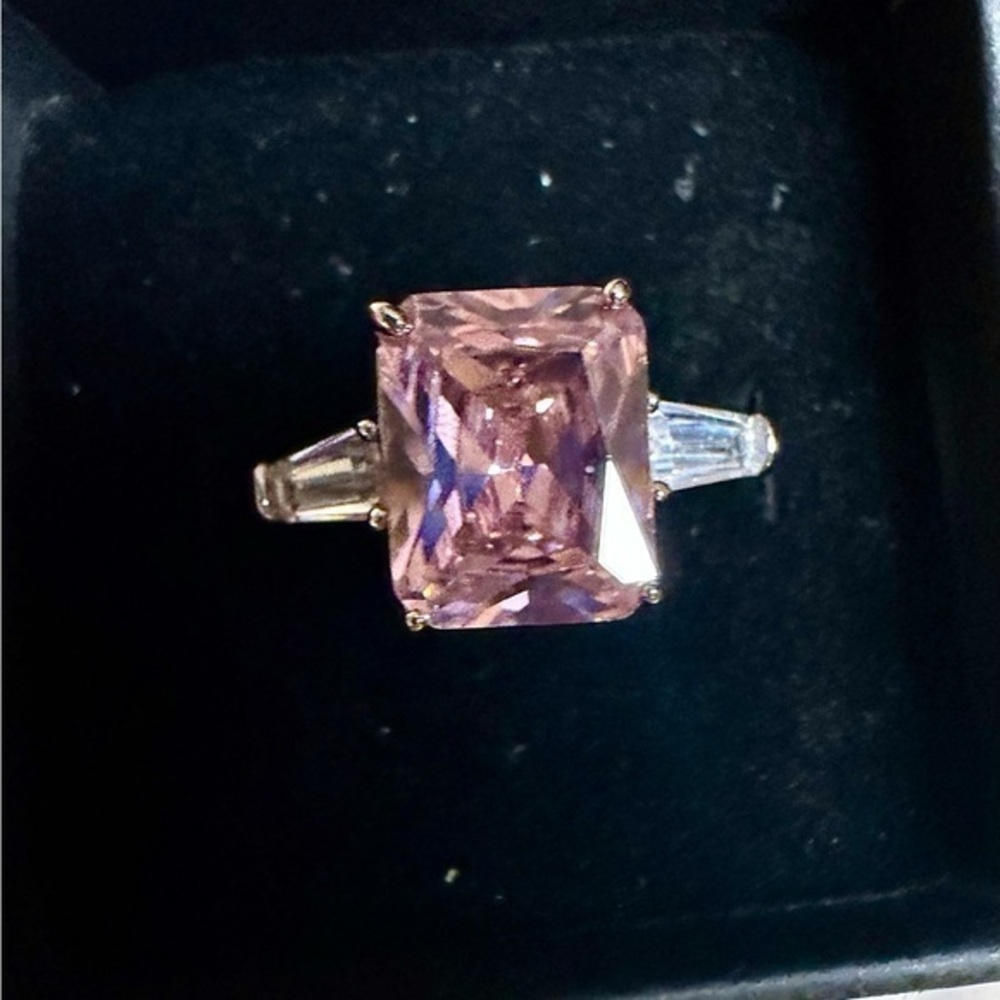 3.5 CT pink ring emerald cut engagement wedding solitaire side sim. diamond